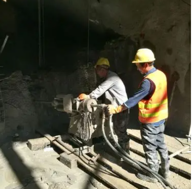 太谷水下抗分散灌浆料特点 水下不分散注浆料介绍